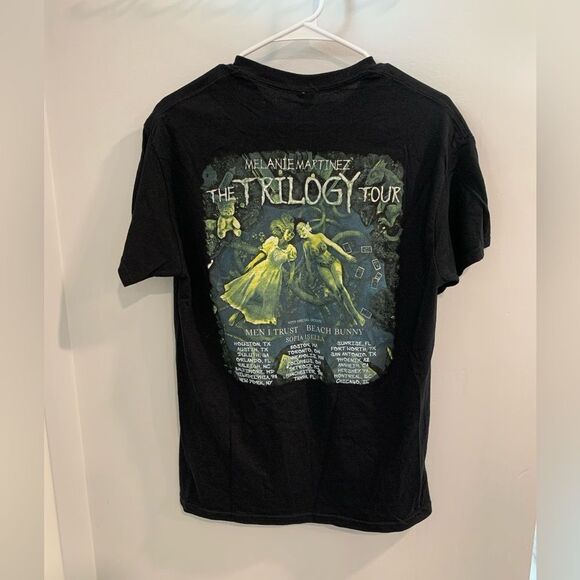 Melanie Martinez Concert 2024  Black and Green Short Sleeve Tee - Picture 8 of 9